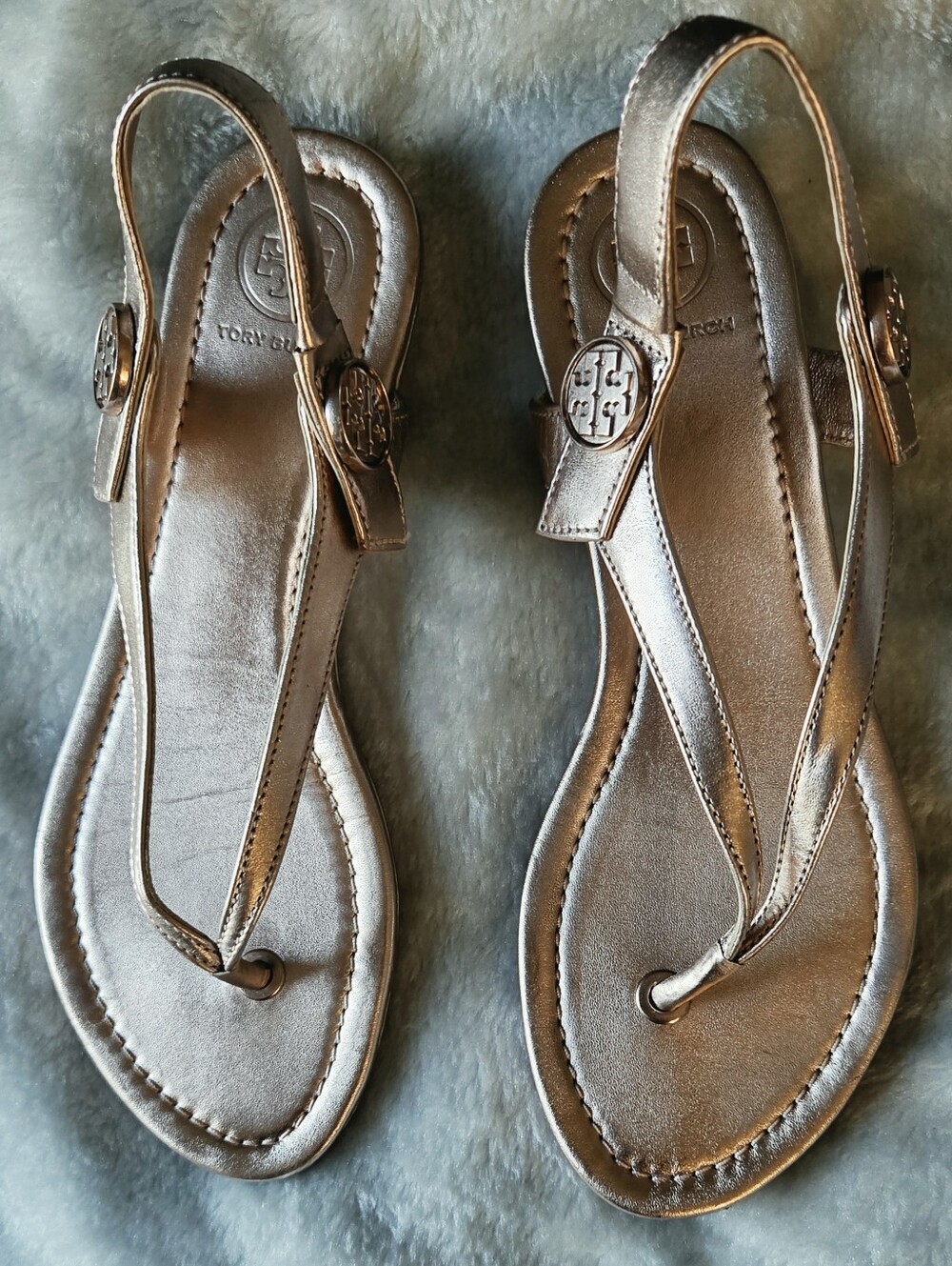 Tory Burch Metallic Bronze Slingback Thong Sandals with Logo Medallion